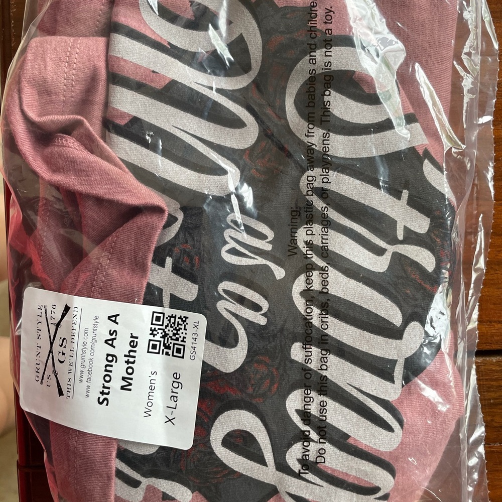 Grunt Style Women’s XL shirt
